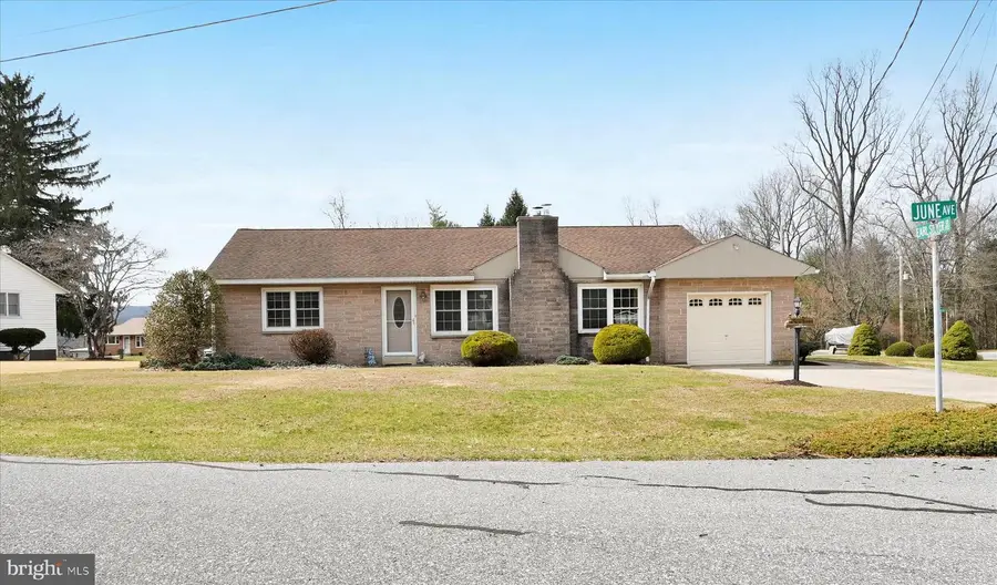 19 June Ave, Schuylkill Haven, PA 17972 - #2