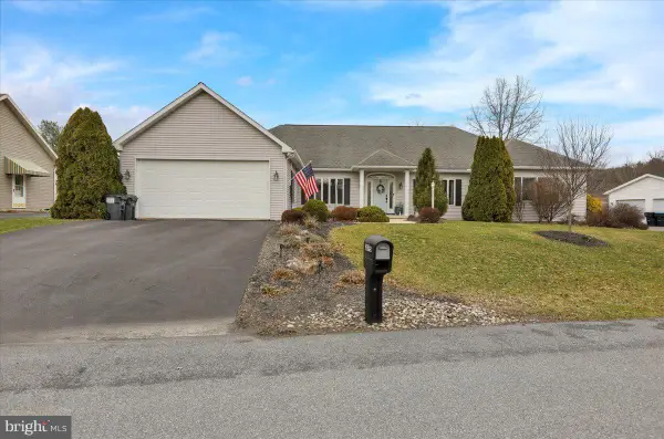 3075 Village Rd, ORWIGSBURG, PA 17961