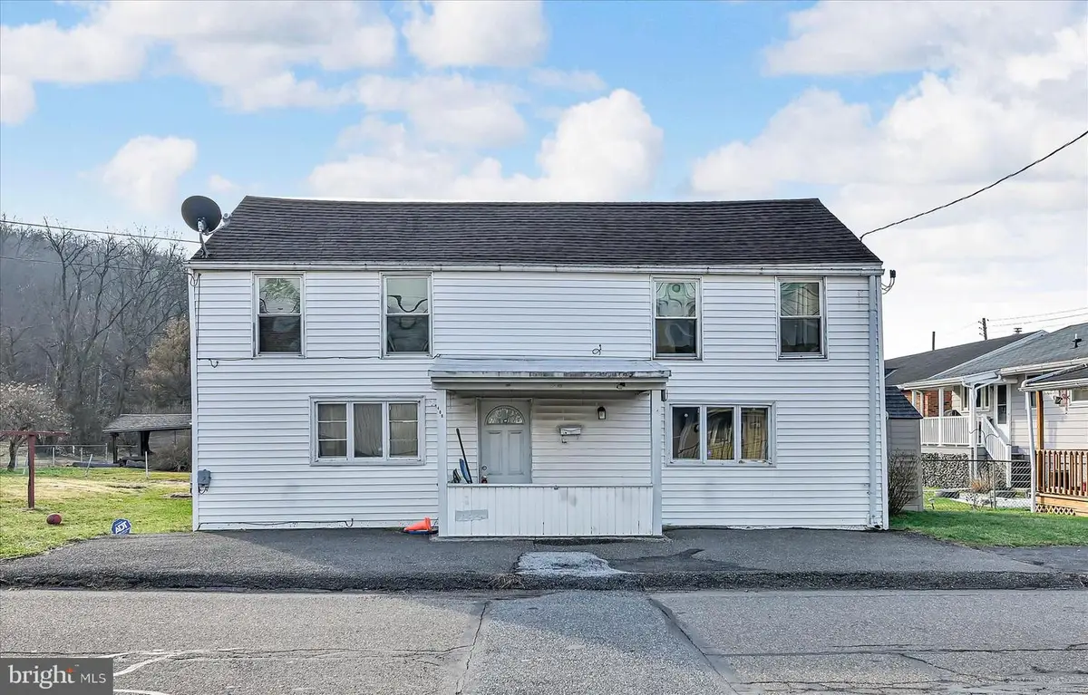 408 E Lawton St, Saint Clair, PA 17970 - #1