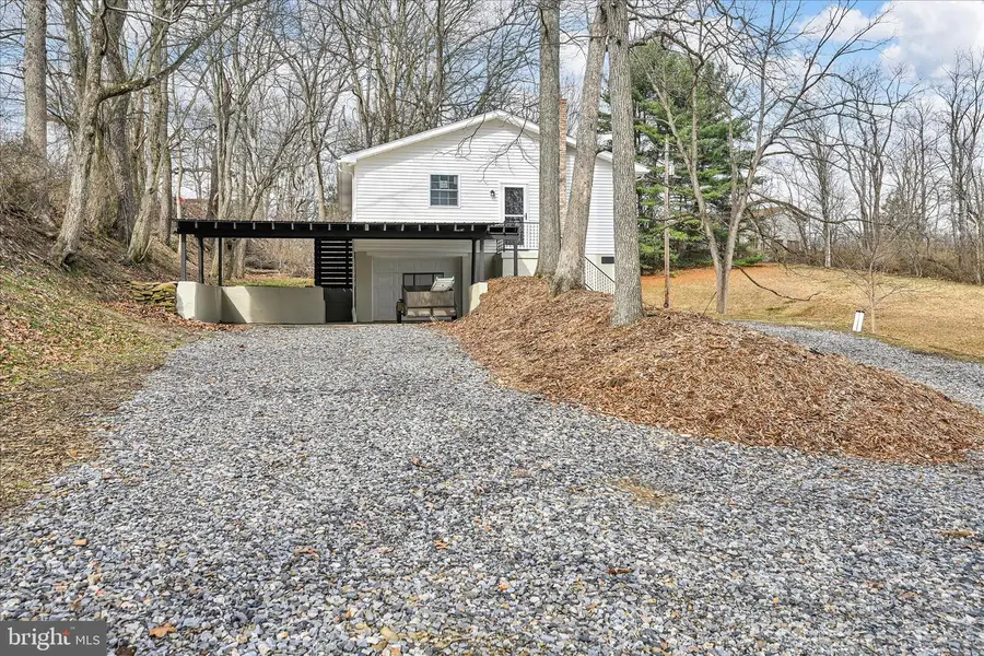 1024 Pine St, Pottsville, PA 17901 - #3