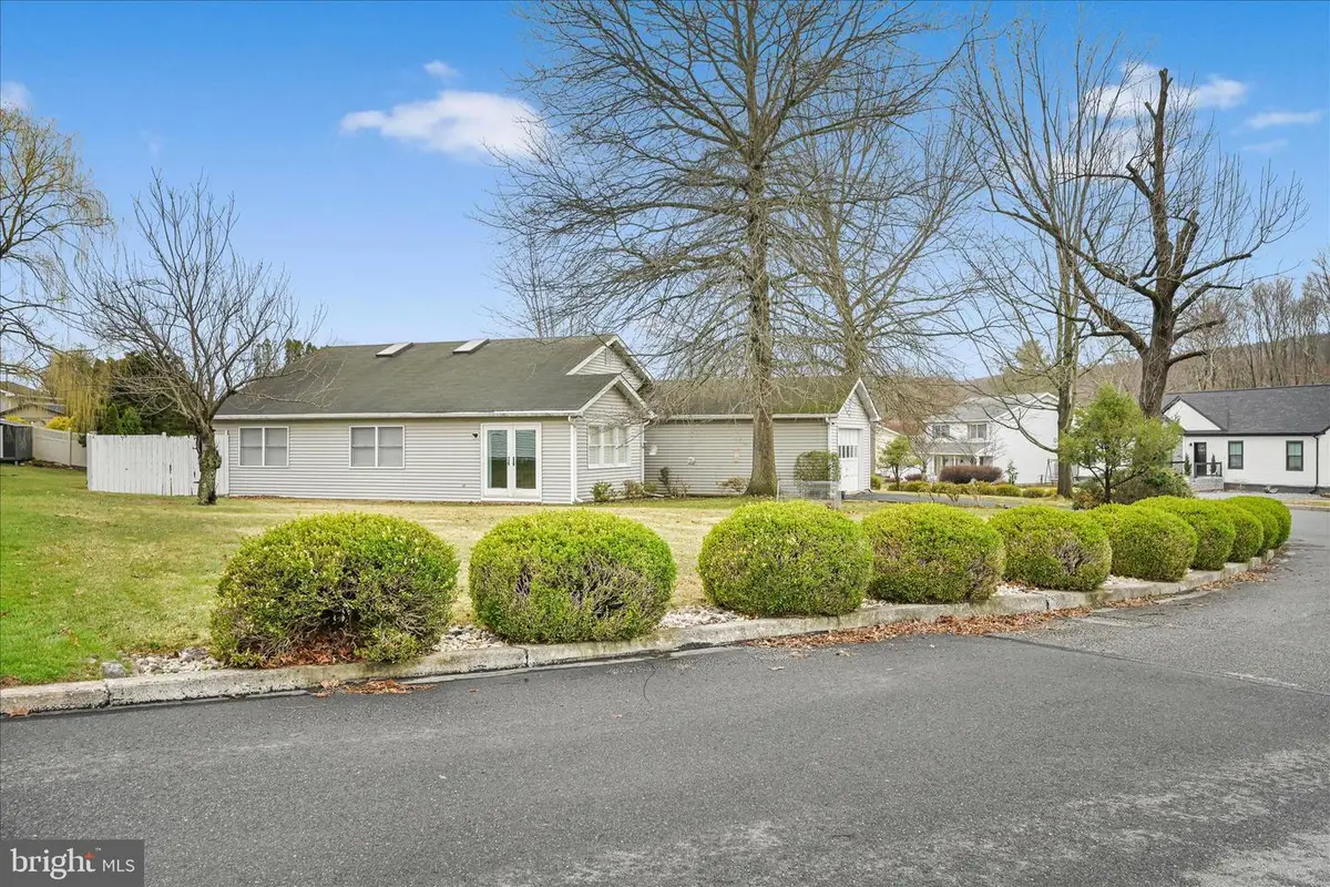 616 Lee St, Orwigsburg, PA 17961 - #1