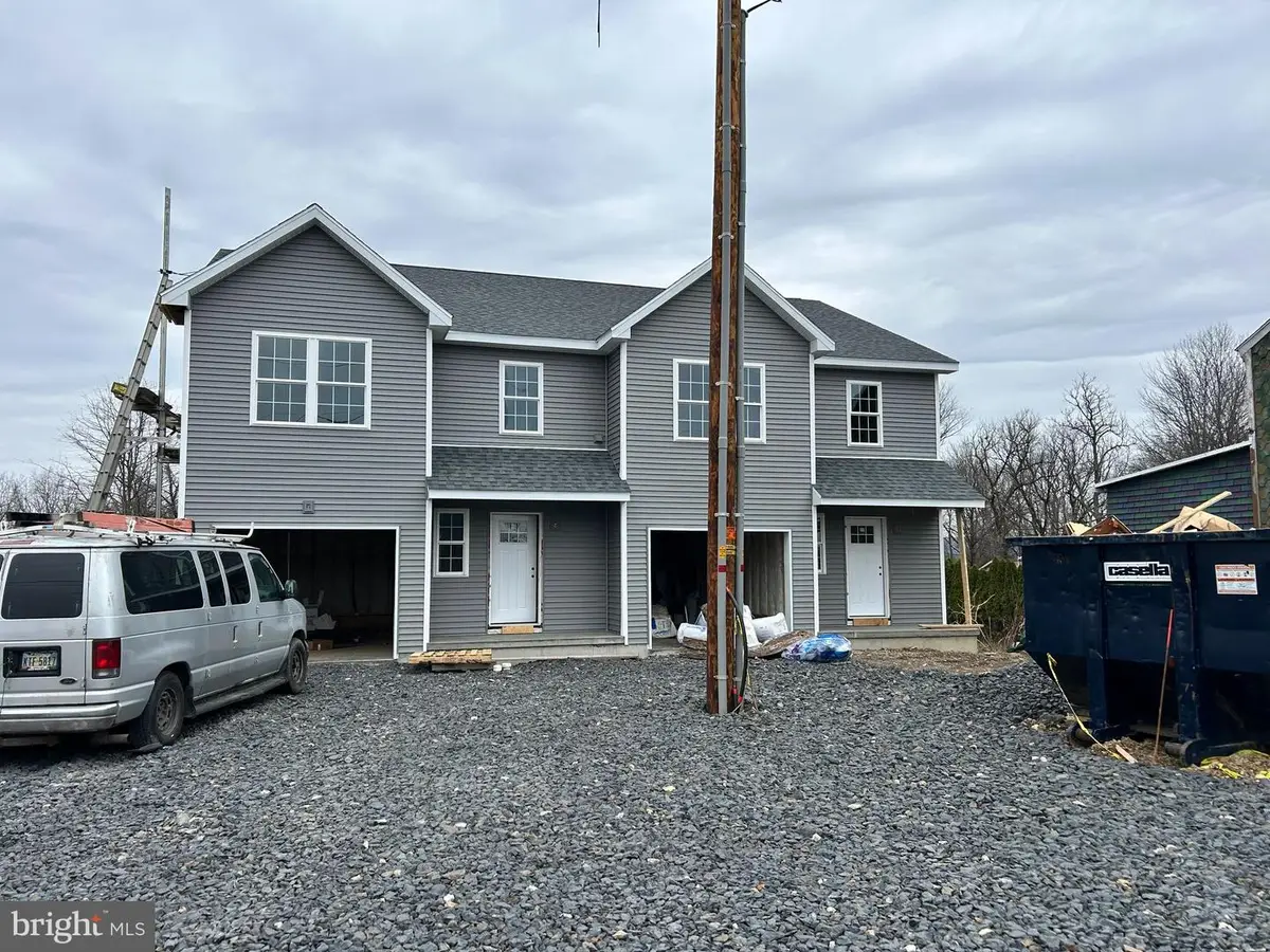 1336 Seneca St, Pottsville, PA 17901 - #1