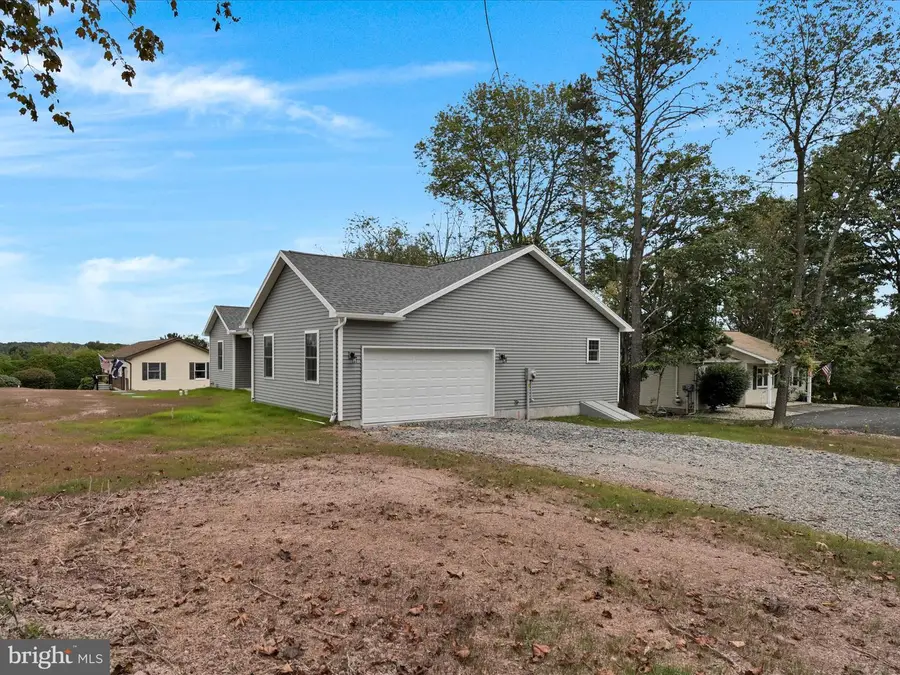 1591 Stag Dr, Auburn, PA 17922 - #2