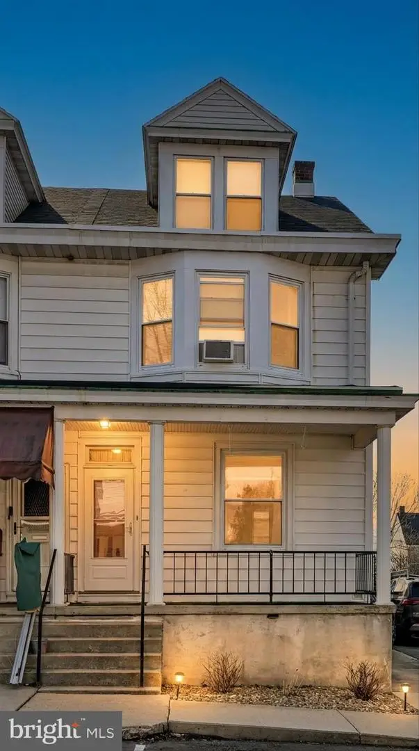 519 Greenwood Ave, Pottsville, PA 17901 - #2