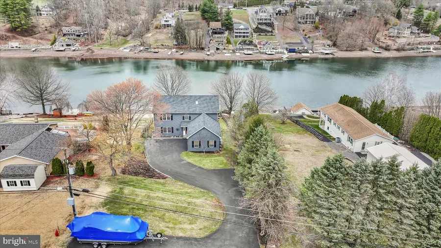 609 Wynonah Dr, Auburn, PA 17922 - #2