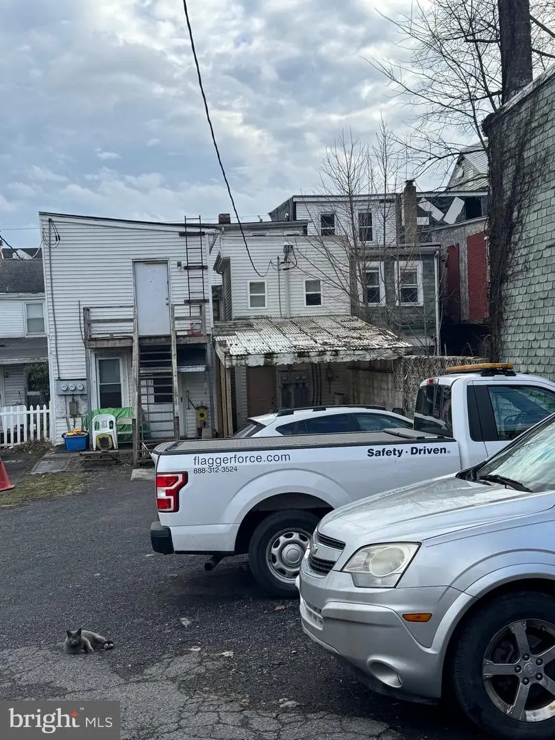 309-311 E Centre St, Shenandoah, PA 17976 - #2