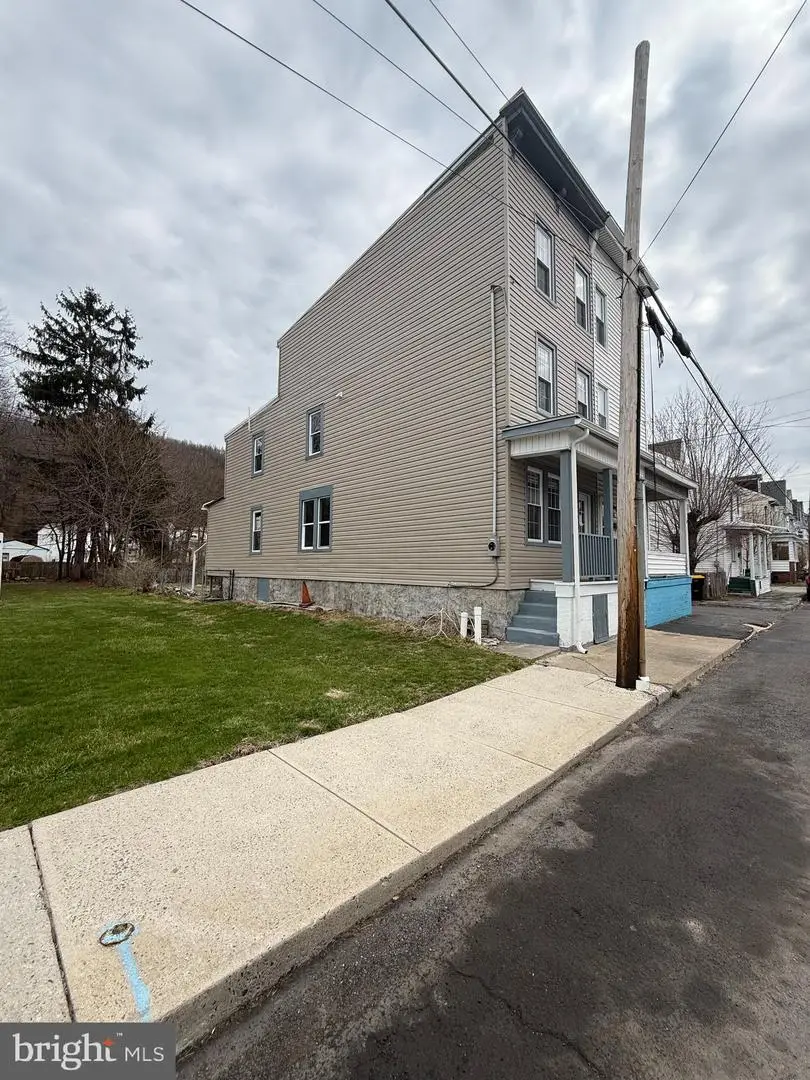 136 B St, Girardville, PA 17935 - #2