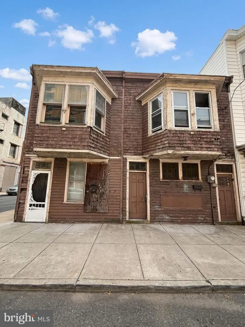 26 & 28 W Market St, Mahanoy City, PA 17948 - #1