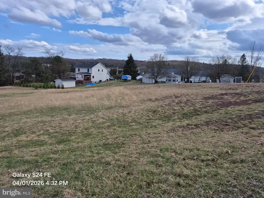 2200 Quarterhorse Dr, Auburn, PA 17922 - #2