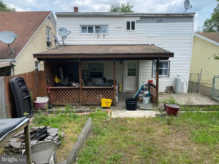 334 Arnot St, Saint Clair, PA 17970 - #2