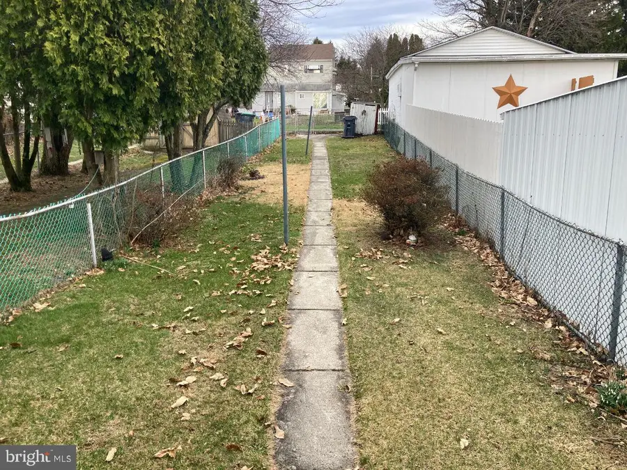 143 N Railroad Ave., Frackville, PA 17931 - #2