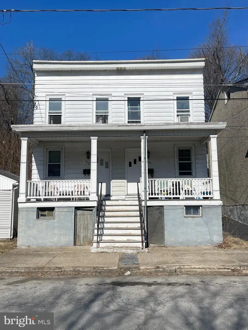 208 W Railroad St, Pottsville, PA 17901 - #1