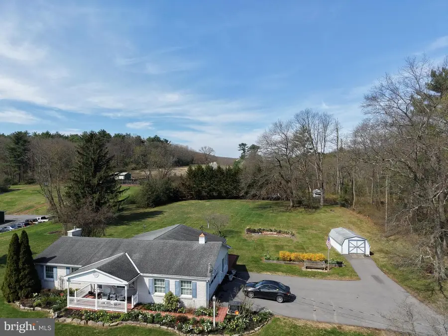 422 Greenwood Rd, Tower City, PA 17980 - #3