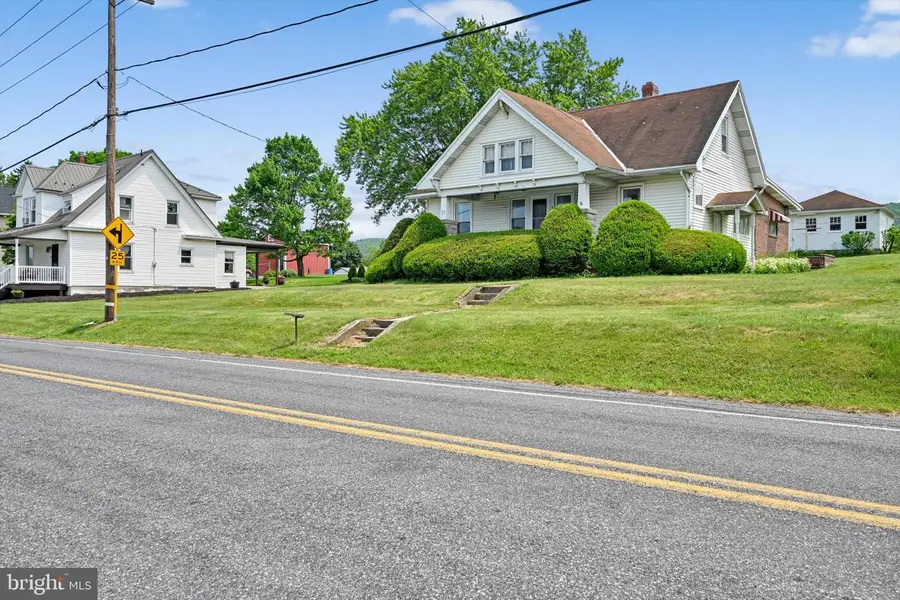 411 E Main St, Hegins, PA 17938 - #3