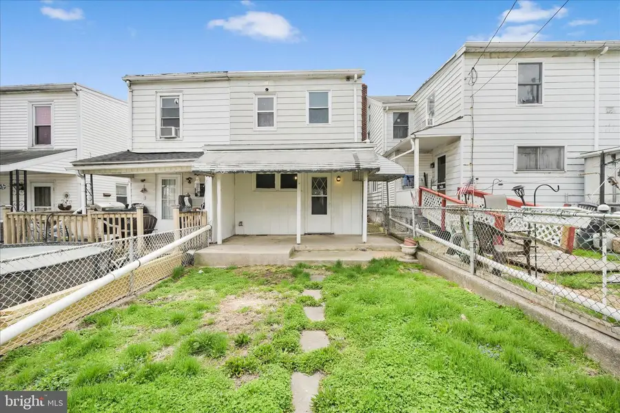 466 N North St, Minersville, PA 17954 - #3