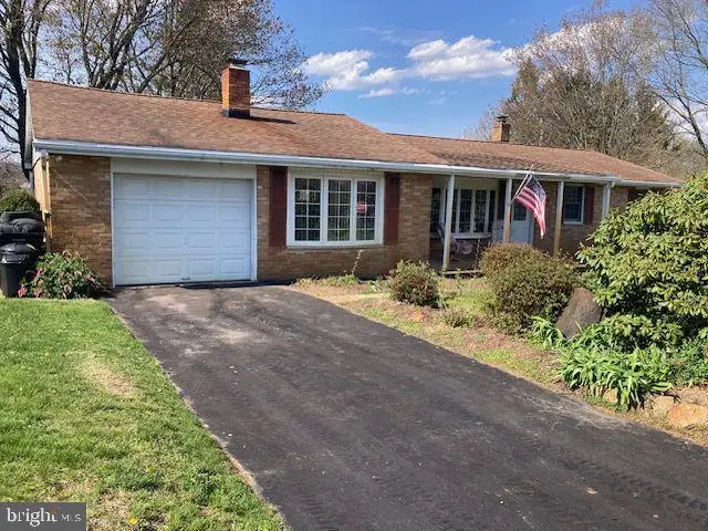 33 3rd Ave, Pottsville, PA 17901 - #2