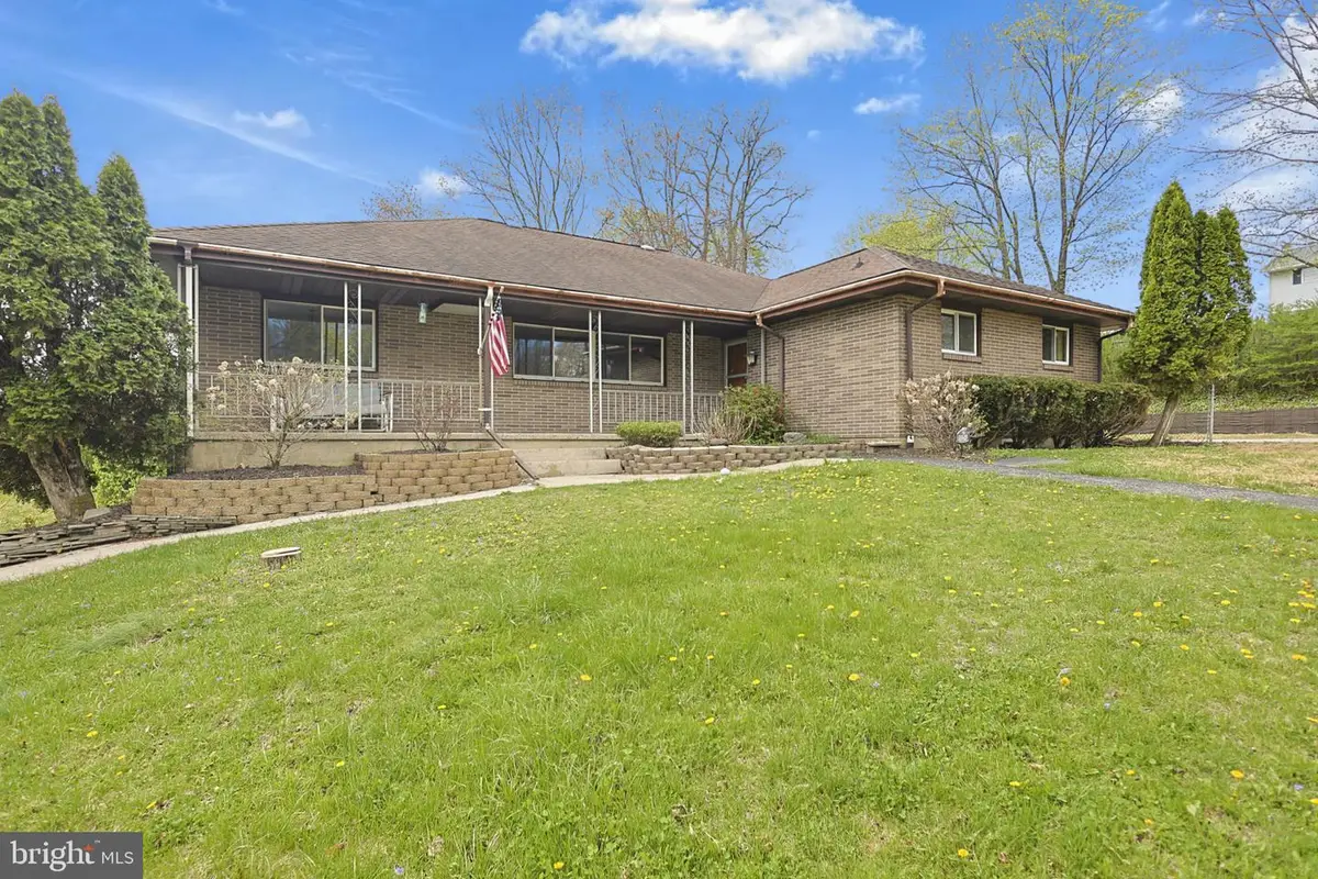 7 Ardmore Ave, Tamaqua, PA 18252 - #1