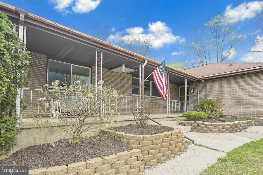 7 Ardmore Ave, Tamaqua, PA 18252 - #3