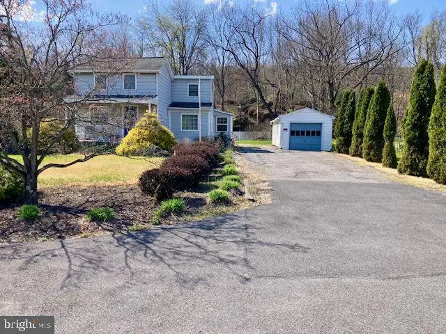 1220 Valley Rd, Pottsville, PA 17901 - #1