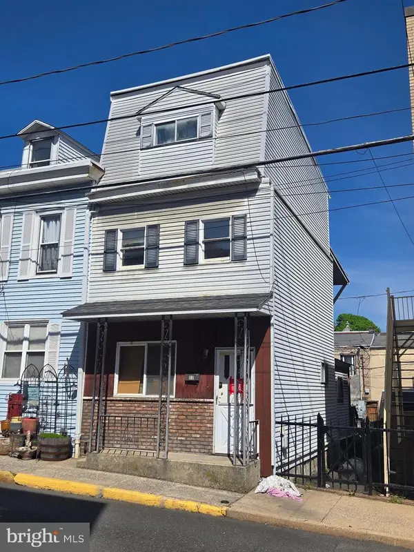 320 W Norwegian St, POTTSVILLE, PA 17901