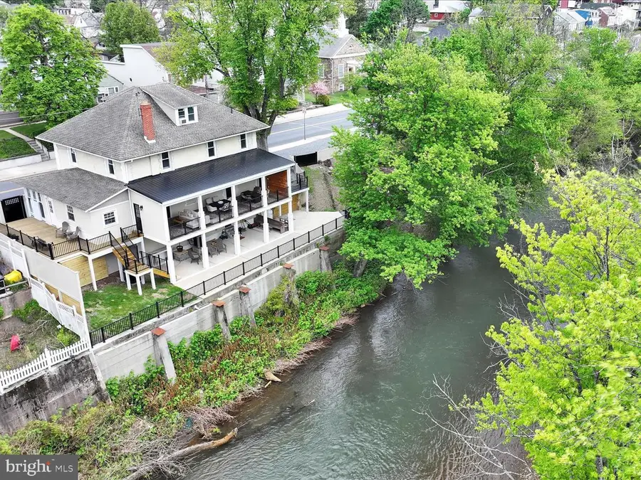 197 Dock St, Schuylkill Haven, PA 17972 - #2