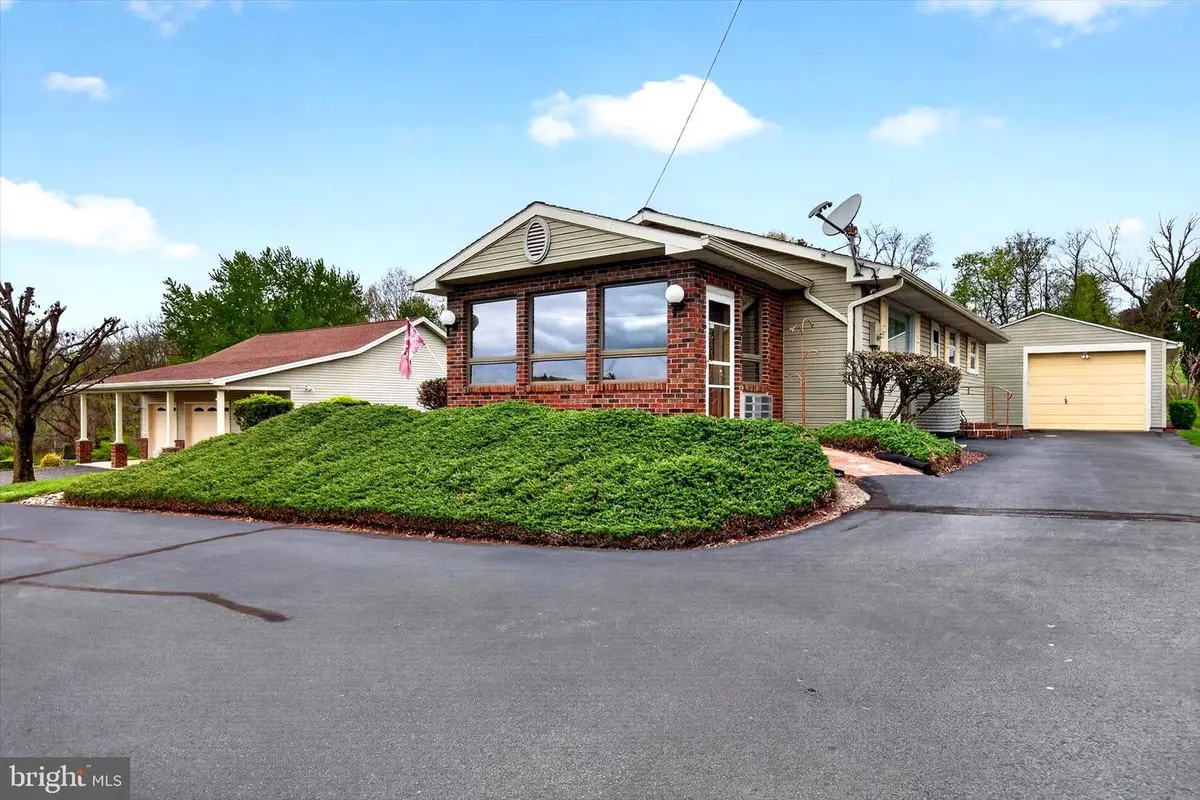 1472 Bearcat Cv, Auburn, PA 17922 - #1