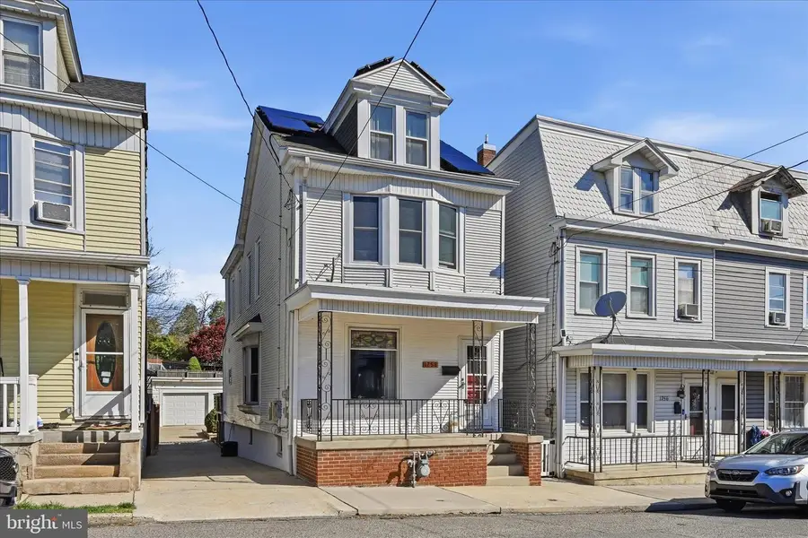 1758 W End Ave, Pottsville, PA 17901 - #2