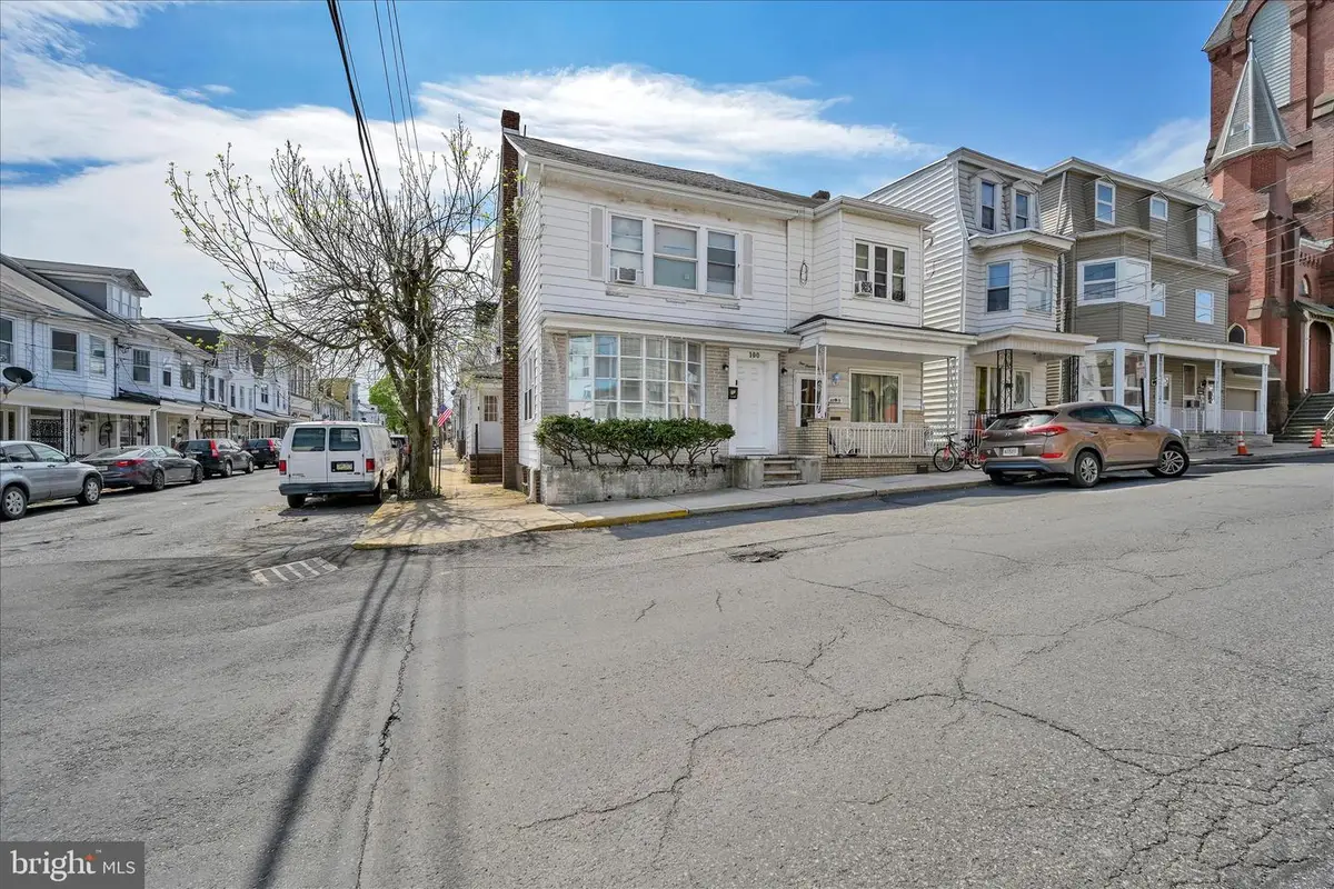 100 W Cherry St, Shenandoah, PA 17976 - #1