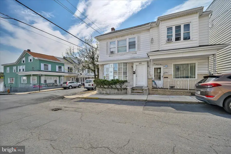 100 W Cherry St, Shenandoah, PA 17976 - #2