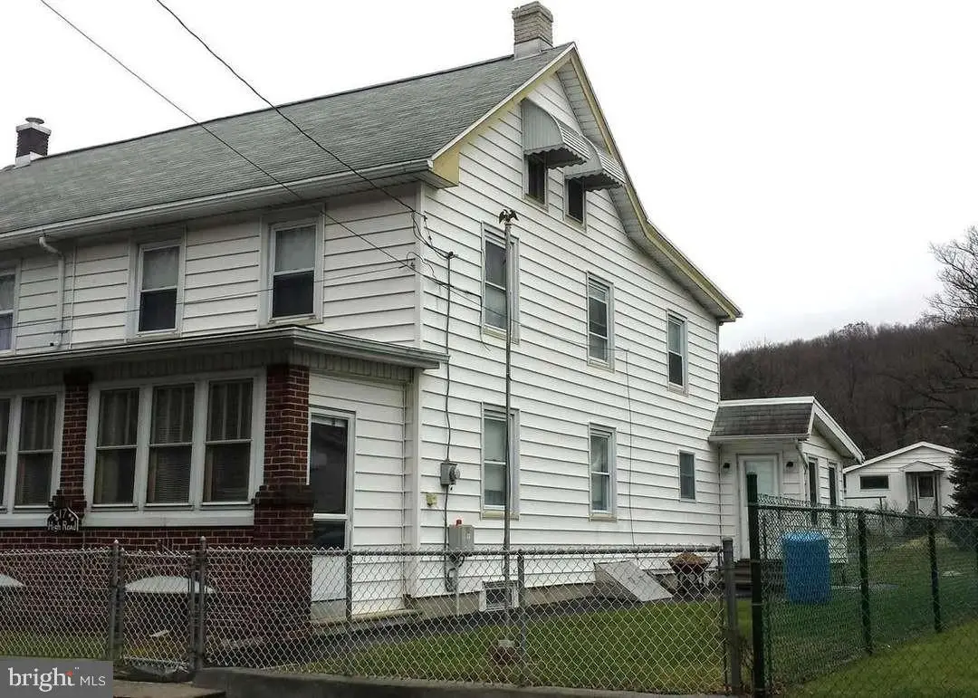 17 High Rd, Pottsville, PA 17901 - #1