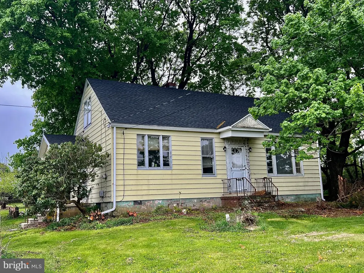 280 Fairview St, Tamaqua, PA 18252 - #1