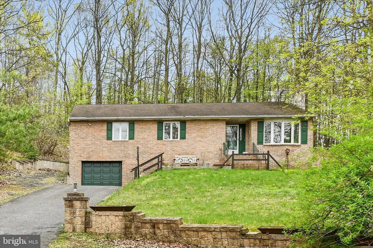2224 Tonto Cv, Auburn, PA 17922 - #1
