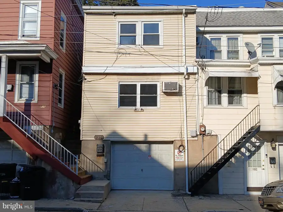804 Water St, Pottsville, PA 17901 - #2