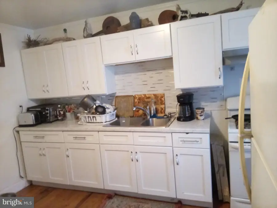 52 W Bacon St, Pottsville, PA 17901 - #3