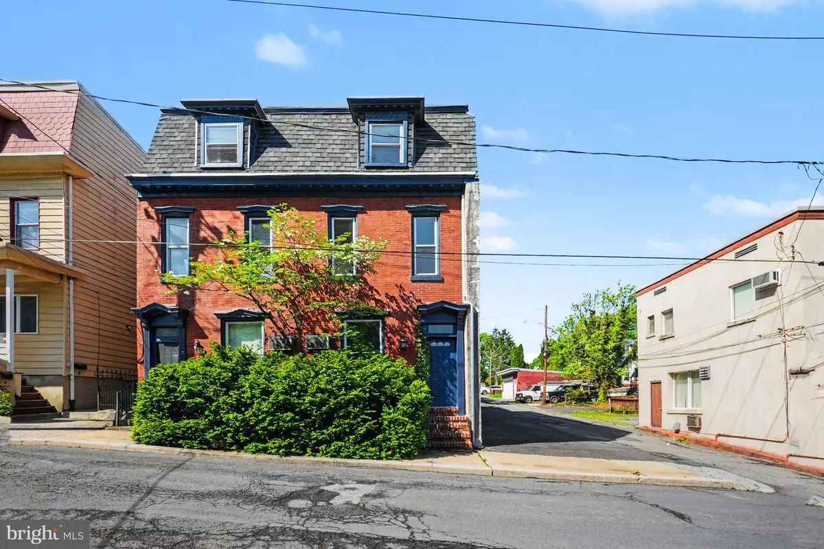 9 N 6th St, Pottsville, PA 17901 - #1