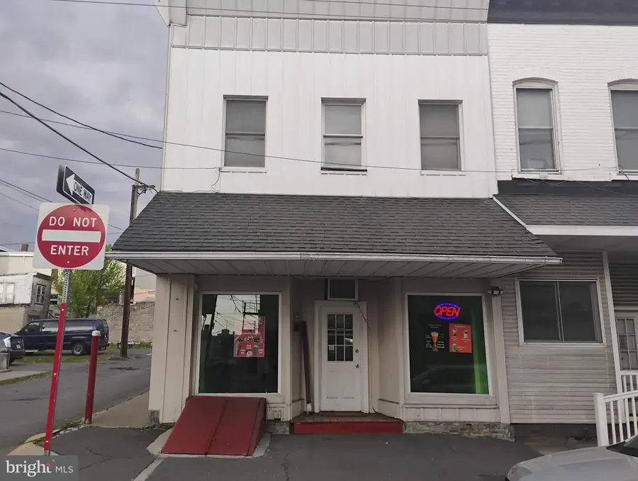 21 E Centre St, Shenandoah, PA 17976 - #2