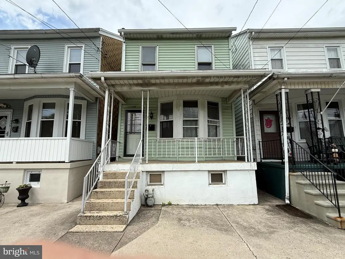 108 Pottsville St, Port Carbon, PA 17965 - #1