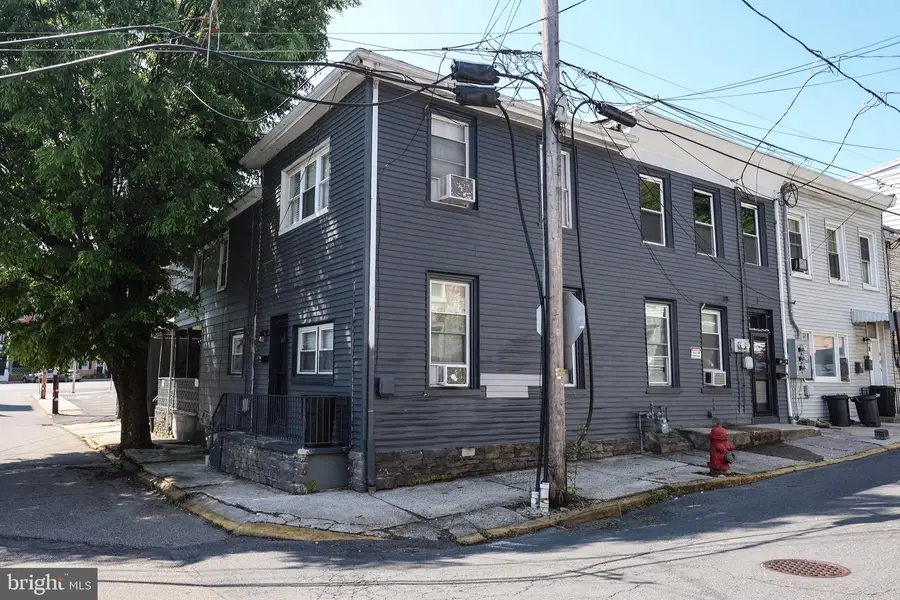 403 W Arch St, Pottsville, PA 17901 - #3