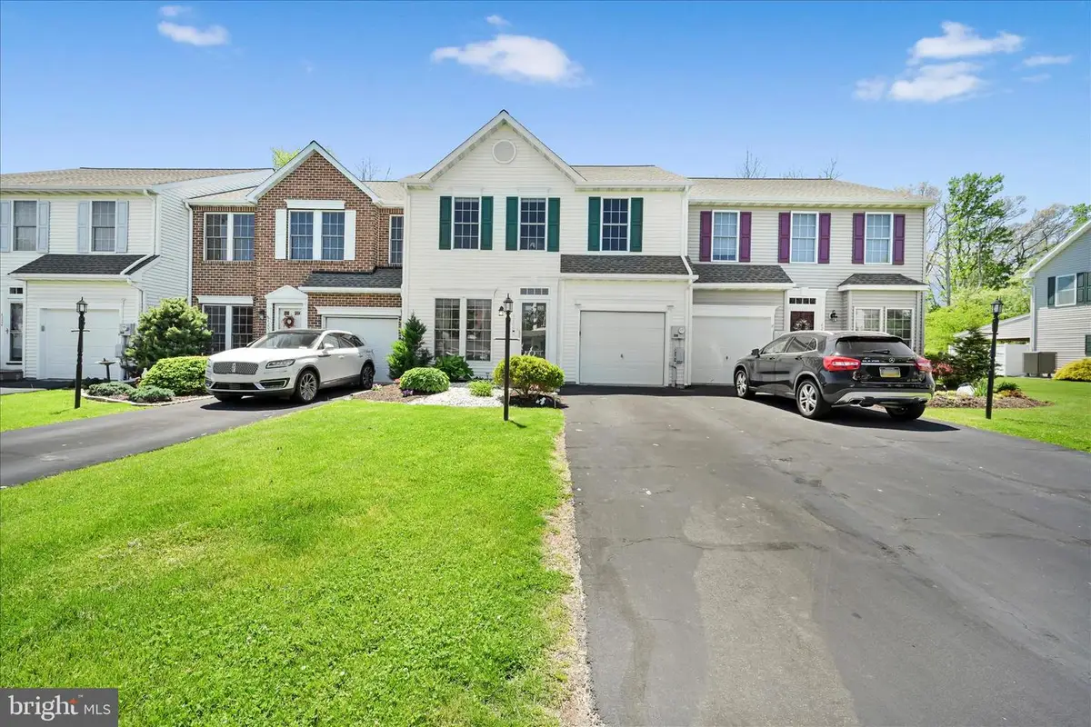 4206 Brookside Ct, Orwigsburg, PA 17961 - #1