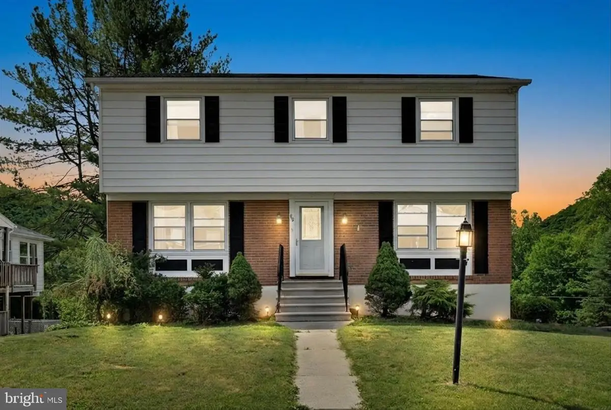 89 Deerfield Dr, Pottsville, PA 17901 - #1