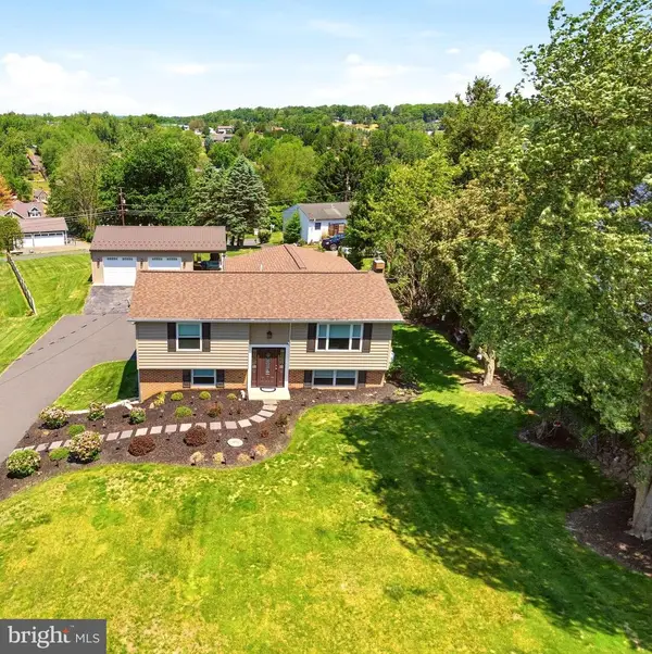 706 S Shawnee Dr, AUBURN, PA 17922