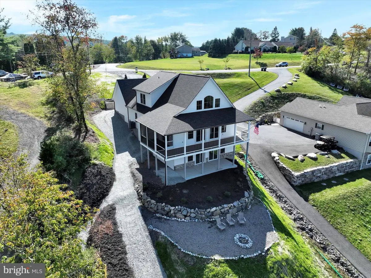 1527 Pinto Cv, Auburn, PA 17922 - #1