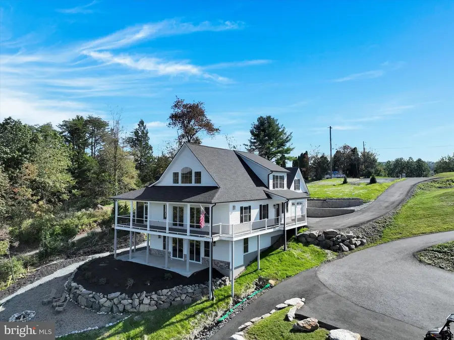 1527 Pinto Cv, Auburn, PA 17922 - #3