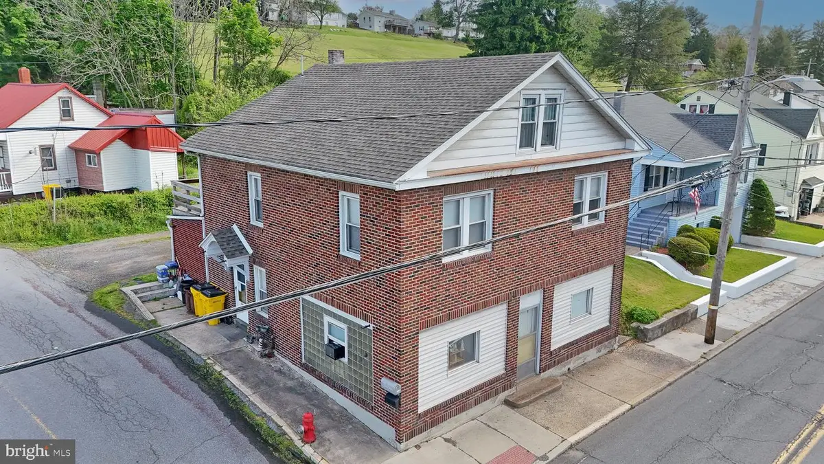 549 W Columbia St, Schuylkill Haven, PA 17972 - #1