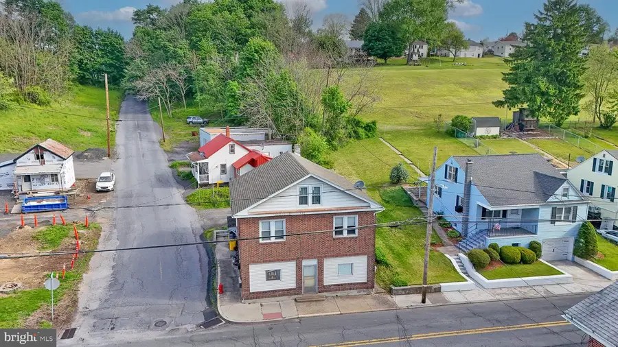 549 W Columbia St, Schuylkill Haven, PA 17972 - #3