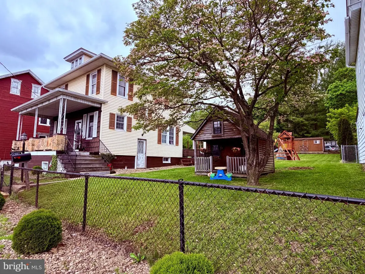 1131 E Grand Ave, Tower City, PA 17980 - #1