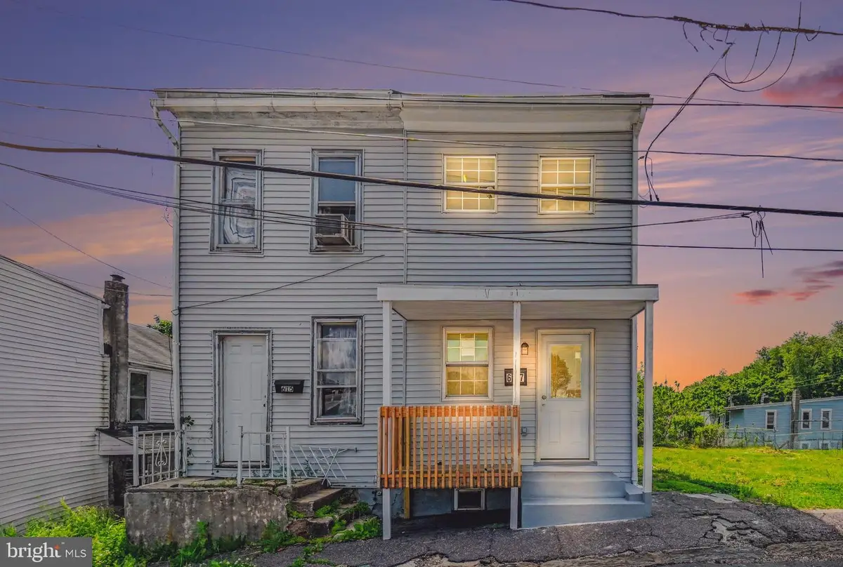 617 N 7th St, Pottsville, PA 17901 - #1