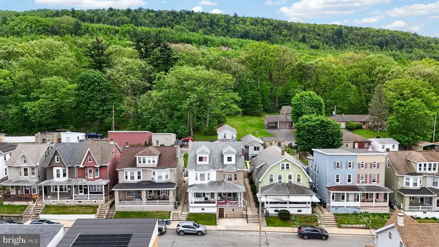 434 Arlington St, Tamaqua, PA 18252 - #2