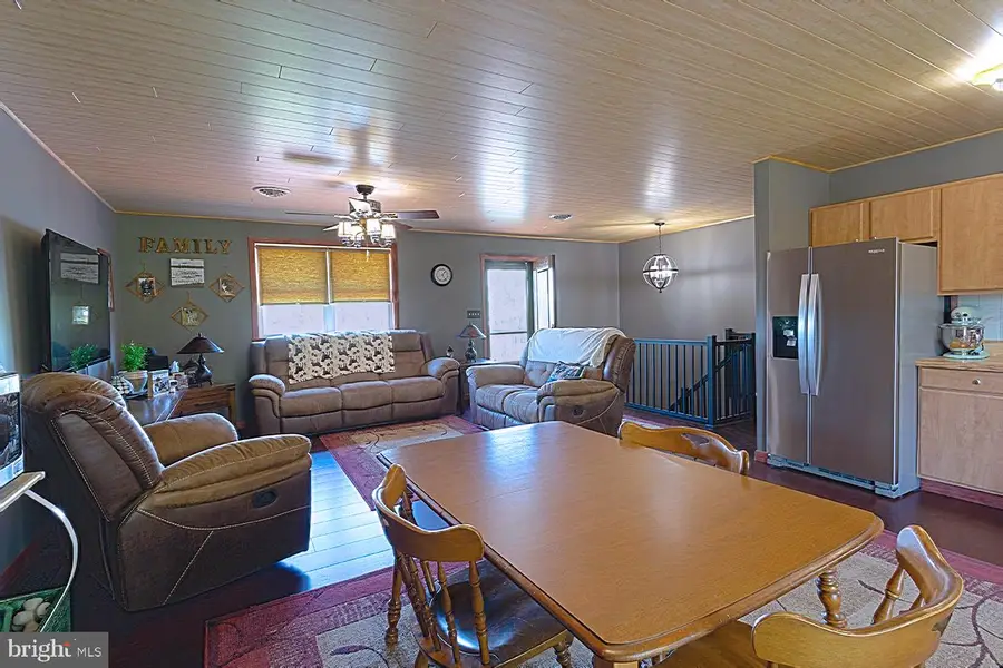 1414 Stag Dr, Auburn, PA 17922 - #3