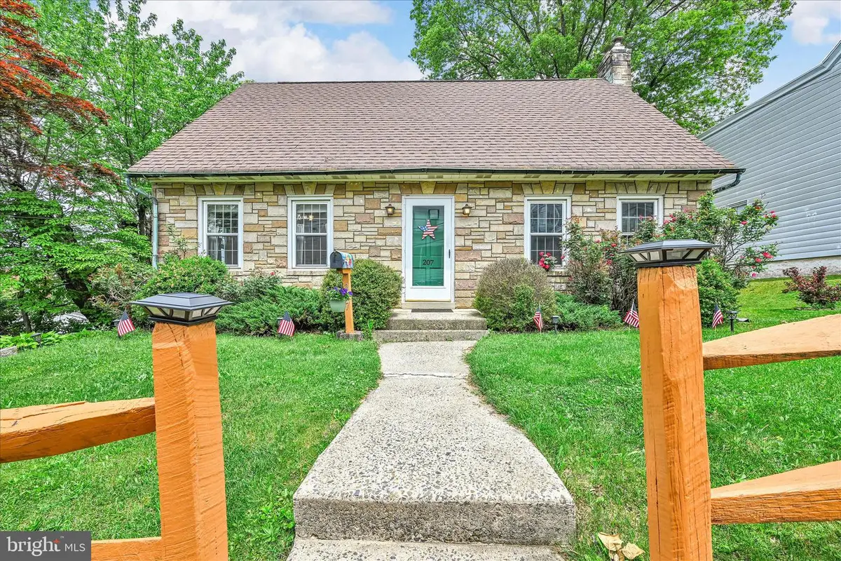 207 High St, Schuylkill Haven, PA 17972 - #1